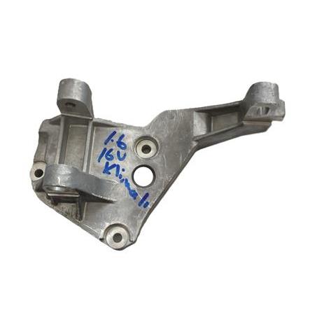 Lada Vega 1600cc 16V Alternatör Bağlantı Braketi Üst (Klimalı)